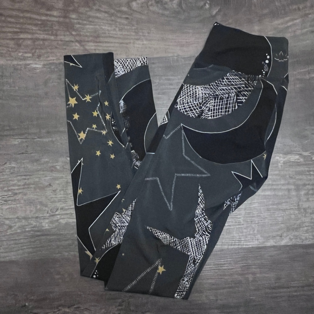 FINAL PRICE Beyond Yoga Galaxy Leggings - Picture 6 of 8